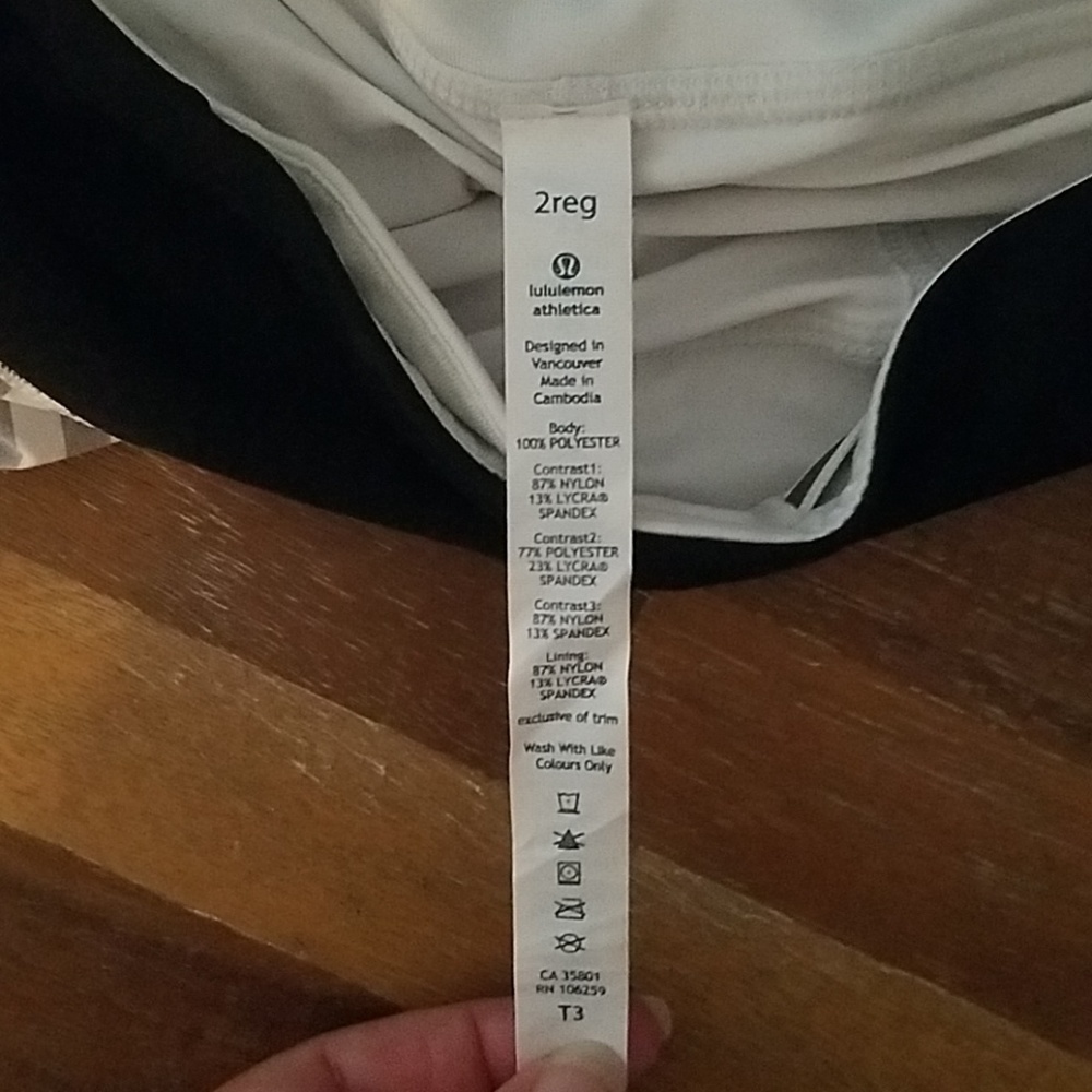 Lulu lemon skort  Run:Pace-Setter Skirt☆R - Picture 3 of 3